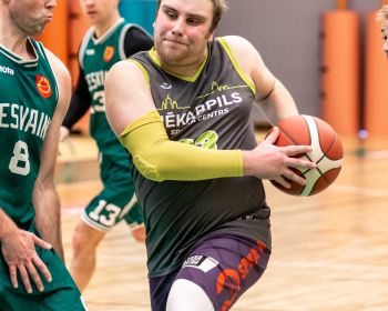 Jēkabpils novada atklātā čempionāta basketbolā pirmās spēles, 9.02.2025.