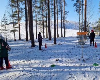 Ģimeņu sportiskais izaicinājums | Ziemas prieki Jēkabpils Mežaparkā, 9.02.2025.