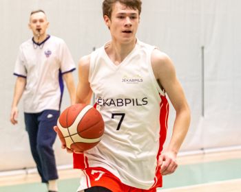 Jēkabpils novada atklātā čempionāta basketbolā pirmās spēles, 9.02.2025.
