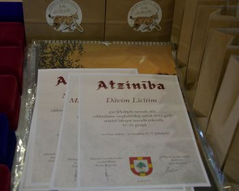 Vieglatlētikas sacensības telpās 
