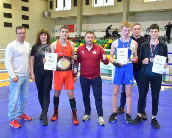 Latvijas čempionāts boksā junioriem un skolēniem, 13.-15.05.2022.