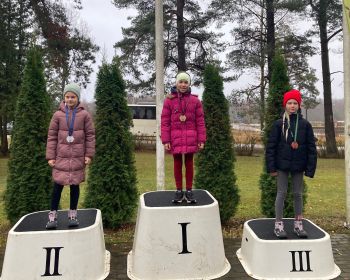 Skrējiens Latvijai pie vecās Sūnu skolas, 16.11.2024.