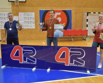 Sporta kluba 4R” Kausa izcīņa krosmintonā