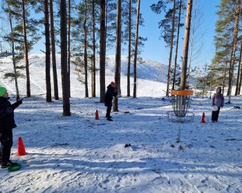 Ģimeņu sportiskais izaicinājums | Ziemas prieki Jēkabpils Mežaparkā, 9.02.2025.