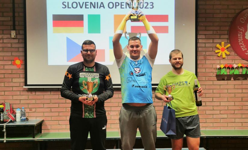 Jēkabpilietis Andrejs Kuzņecovs triumfē ITHF Pasaules Tūres posmā galda hokejā
