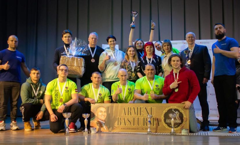 Jēkabpils Sporta centra komanda uzvar Latvijas kausa posmā spiešanā guļus