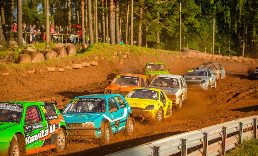 Latvijas un Baltijas autokrosa sacensībās 