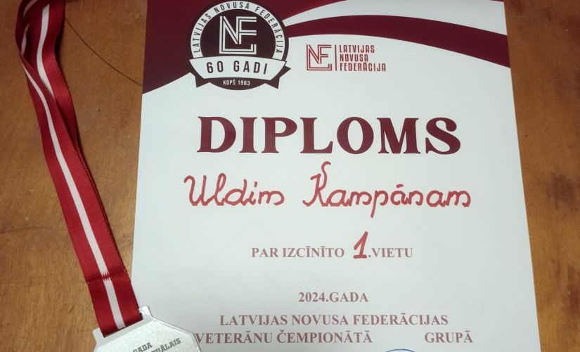 Uldim Kampānam zelta medaļa veterānu čempionātā novusā