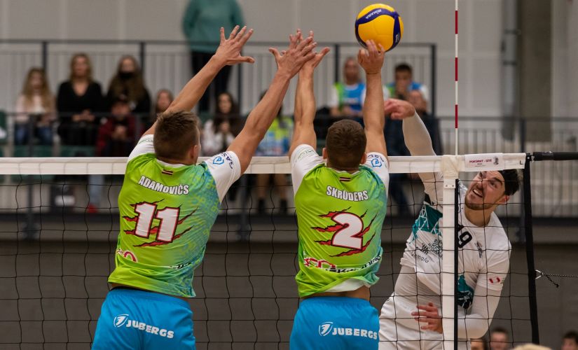 Jēkabpils sporta halle sāk ar trīs uzvarām trīs spēlēs