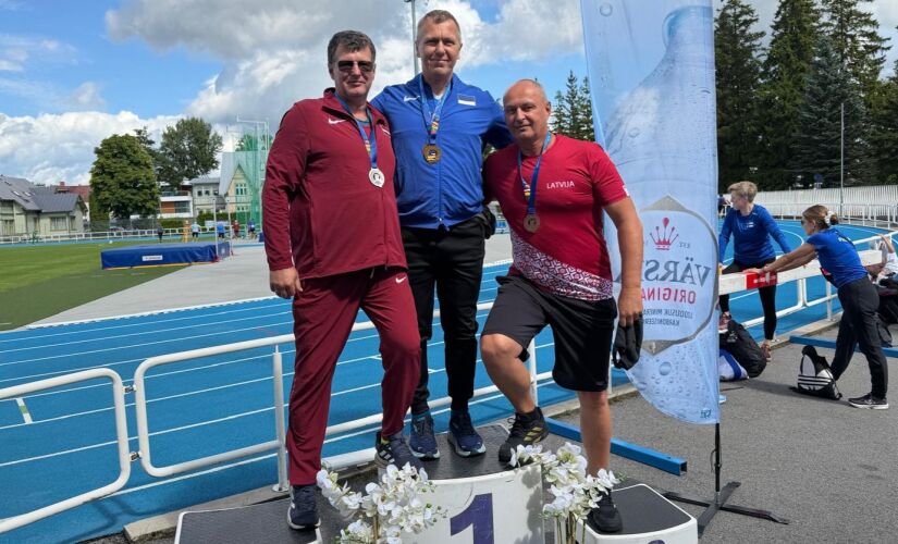 Jēkabpils novada vieglatlēti ar godalgām atgriežas no Baltijas čempionāta vecmeistariem