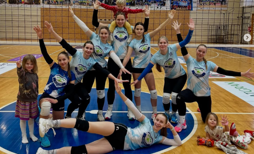 Spraigas cīņas un svarīgi punkti Jēkabpils novada sieviešu volejbola čempionātā
