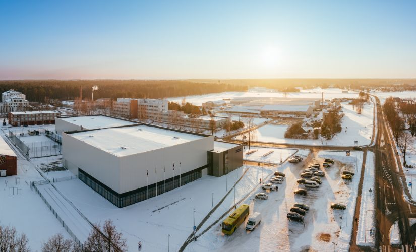 Notiks Jēkabpils Sporta halles daļas izsole