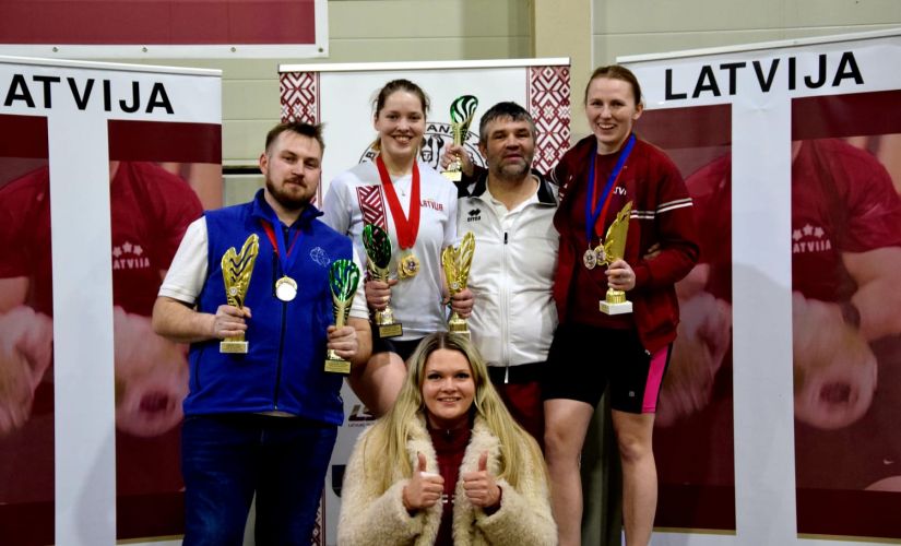 Jēkabpils svarbumbu cēlājiem lieliski rezultāti Latvijas kausā Rugājos