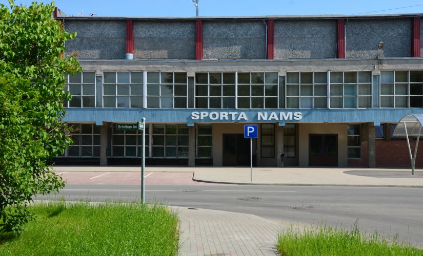 Jēkabpils Sporta nama daļas nomas izsoles rezultāti