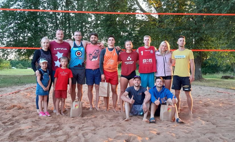 “Smiltis 2023” pirmajā posmā 12 komandu konkurencē triumfē “Zaļā iela”