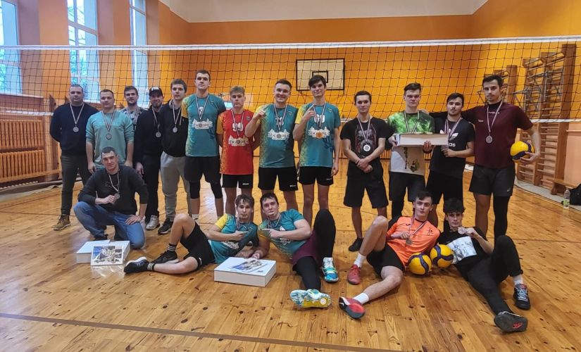 Lāčplēša kausu volejbolā izcīna komanda “Aknīste”