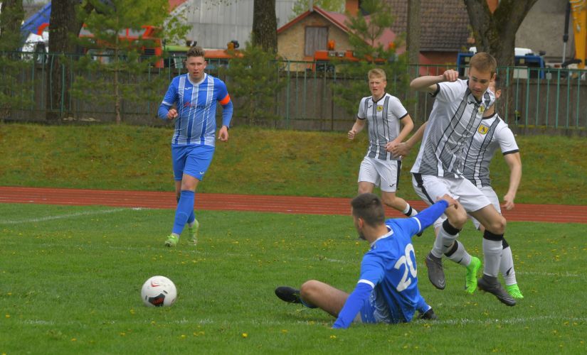 “Jēkabpils SC” futbolisti piekāpjas “Staiceles bebriem”