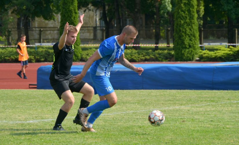 “Jēkabpils SC” spraigā cīņā piekāpjas “Staiceles bebriem”