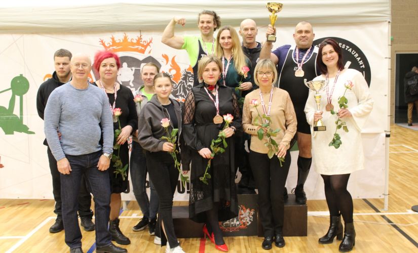 Jēkabpils sportistes uzvar Latvijas Open čempionātā spiešanā guļus