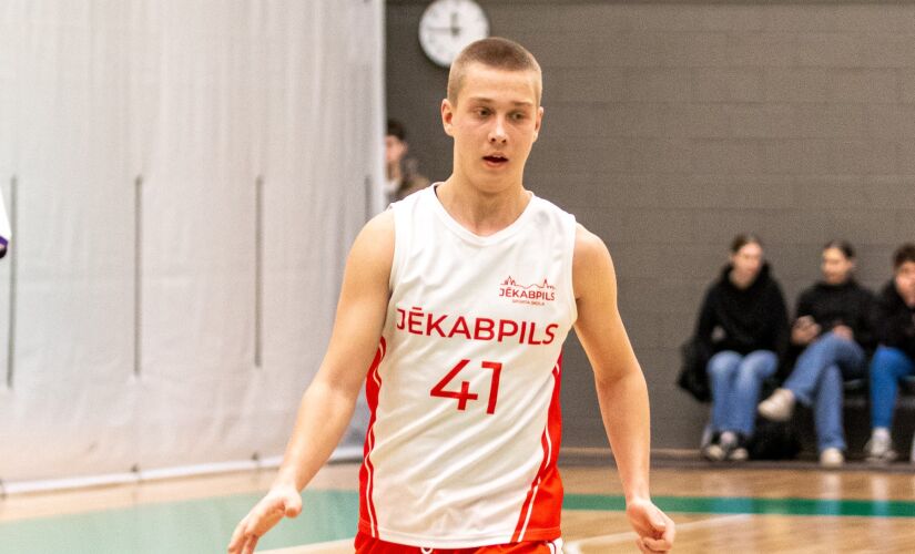 Vēsturisks rekords novada basketbola čempionātā – Kristaps Zalāns sasniedz 
