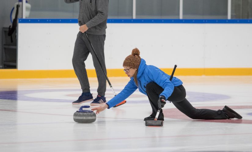 Jēkabpils sporta centrs aicina apgūt kērlingu