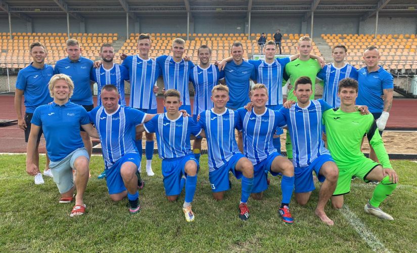 “Jēkabpils SC” futbola komanda noslēdz 3.līgas sezonu līderu godā