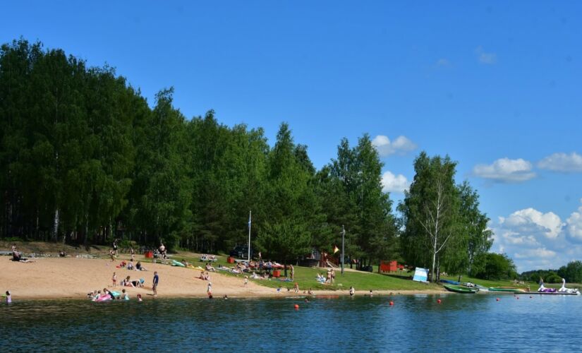 Radžu ūdenskrātuves peldvietā ūdens kvalitāte atbilst prasībām – peldēties ir droši